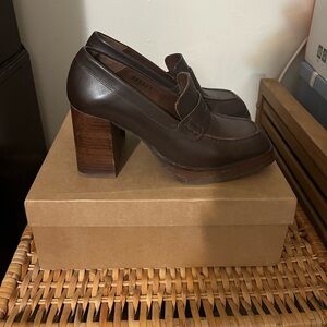 Alohas Busy Coffee Brown Heeled Loafers